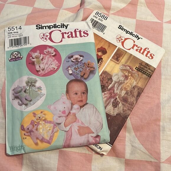 Simplicity Patterns set of 2 - Picture 1 of 5